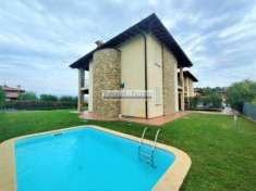 Foto Villa in Vendita a Manerba del Garda