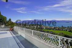 Foto Villa in Vendita a Manerba del Garda