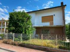 Foto Villa in vendita a Mantova - 5 locali 290mq