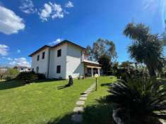 Foto Villa in vendita a Marina di Carrara - Carrara 300 mq  Rif: 1122559