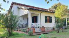 Foto Villa in vendita a Marina di Massa - Massa 140 mq  Rif: 1086203