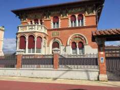 Foto Villa in vendita a Marina di Massa - Massa 550 mq  Rif: 1267425