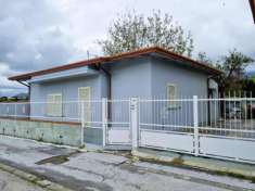 Foto Villa in vendita a Marina di Massa - Massa 78 mq  Rif: 1265533