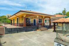 Foto Villa in vendita a Mascalucia - 6 locali 150mq