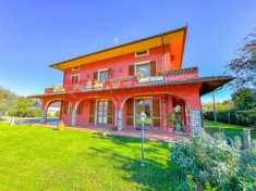 Foto Villa in vendita a Massa e Cozzile 380 mq  Rif: 1301128