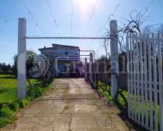 Foto Villa in vendita a Matino - 5 locali 130mq