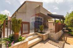 Foto Villa in vendita a Modica - 11 locali 200mq