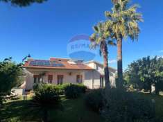 Foto Villa in vendita a Modica - 8 locali 236mq