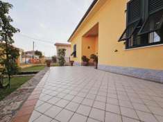 Foto Villa in vendita a Molicciara - Castelnuovo Magra 300 mq  Rif: 1287899