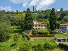 Foto Villa in vendita a Moncalieri - 8 locali 257mq