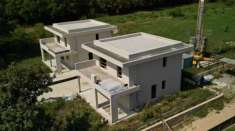 Foto Villa in vendita a Moniga Del Garda - 5 locali 277mq