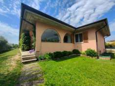Foto Villa in Vendita a Moniga del Garda