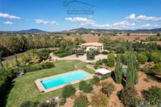 Foto Villa in vendita a Montalto Di Castro - 16 locali 400mq