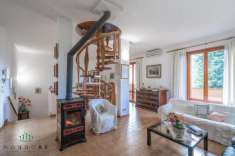 Foto Villa in vendita a Monte San Pietro - 7 locali 228mq
