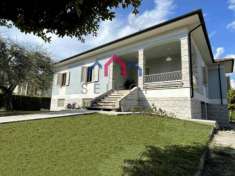 Foto Villa in vendita a Monte San Quirico - Lucca 200 mq  Rif: 1310764