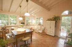 Foto Villa in vendita a Monte San Quirico - Lucca 200 mq  Rif: 771380