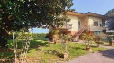 Foto Villa in vendita a Monte San Quirico - Lucca 250 mq  Rif: 1340066