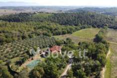 Foto Villa in vendita a Monte San Savino - 8 locali 2800mq