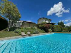 Foto Villa in vendita a Montecalvo Versiggia - 8 locali 300mq
