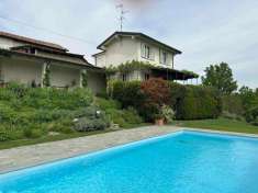 Foto Villa in vendita a Montecalvo Versiggia