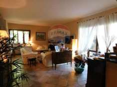 Foto Villa in vendita a Montecatini Terme - 10 locali 270mq