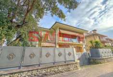Foto Villa in vendita a Montecatini-Terme 570 mq  Rif: 1278064