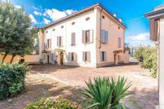 Foto Villa in Vendita a Montechiarugolo strada argini nord