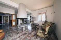 Foto Villa in vendita a Montefiascone - 10 locali 340mq