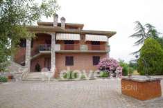 Foto Villa in vendita a Montepulciano - 9 locali 413mq