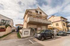 Foto Villa in vendita a Montesilvano - 11 locali 257mq