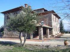 Foto Villa in vendita a Monticiano - 18 locali 480mq