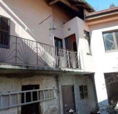 Foto Villa in vendita a Nebbiuno