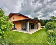 Foto Villa in vendita a Negrar