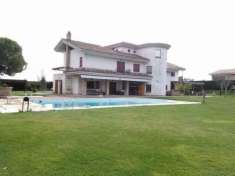 Foto Villa in vendita a Nereto - 5 locali 800mq