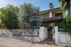 Foto Villa in vendita a Nerviano - 4 locali 215mq