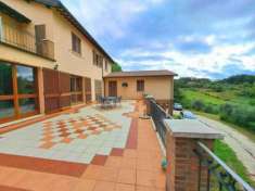 Foto Villa in vendita a Nocera Umbra - 6 locali 442mq