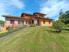 Foto Villa in vendita a Oleggio