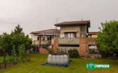Foto Villa in vendita a Oleggio