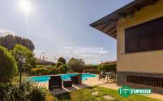 Foto Villa in vendita a Oleggio