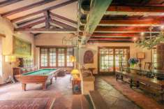 Foto Villa in vendita a Oleggio Castello - 12 locali 850mq
