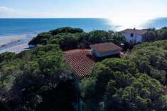 Foto Villa in vendita a Orosei - 9 locali 220mq