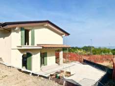Foto Villa in vendita a Padenghe Sul Garda - 10 locali 450mq