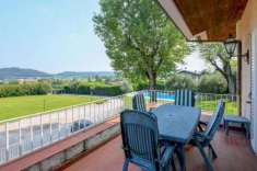 Foto Villa in vendita a Padenghe Sul Garda - 11 locali 671mq