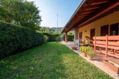 Foto Villa in vendita a Padenghe Sul Garda - 6 locali 0mq