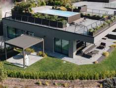 Foto Villa in vendita a Padenghe Sul Garda