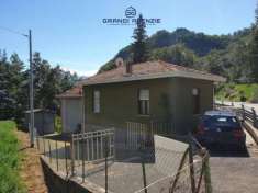 Foto Villa in vendita a Palanzano - 6 locali 160mq