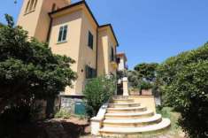 Foto Villa in vendita a Palermo - 6 locali 217mq
