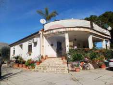 Foto Villa in vendita a Palermo - 7 locali 200mq