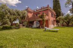 Foto Villa in vendita a Palombara Sabina