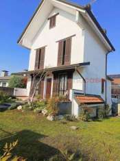 Foto Villa in vendita a Parabiago